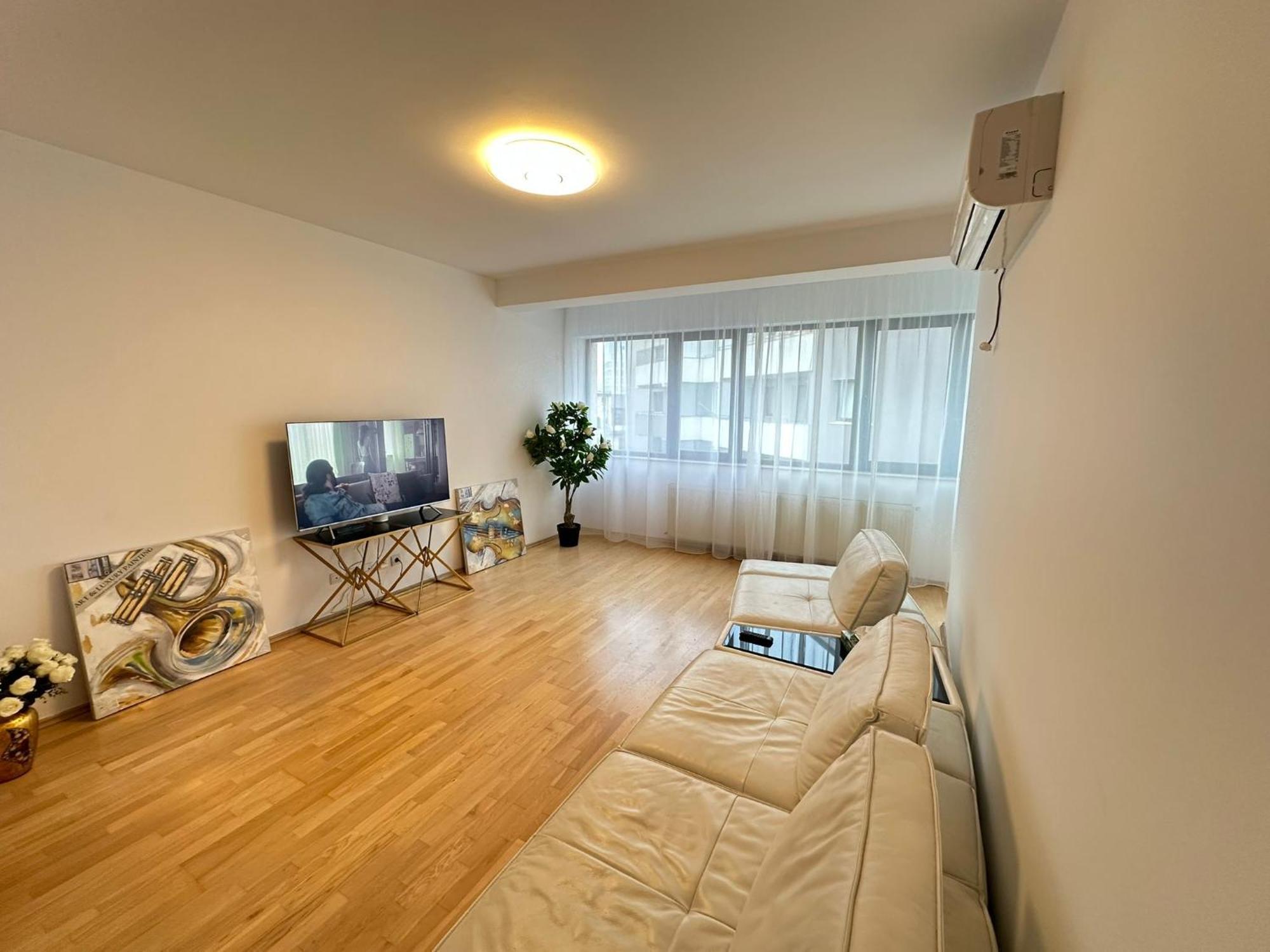 Centru Unirii Luxury Vip Palmier Apartament 2 Camere Cu Terasa Exterioara Amenajata ! Parcare Subterana Privata Climatizata Si Supravegheata Video Dar Doar Cu Rezervare In Limita Locurilor Disponibile !Proprietate In Regim Hoteliep - Nu Are Bucatarie Bucareste Exterior foto