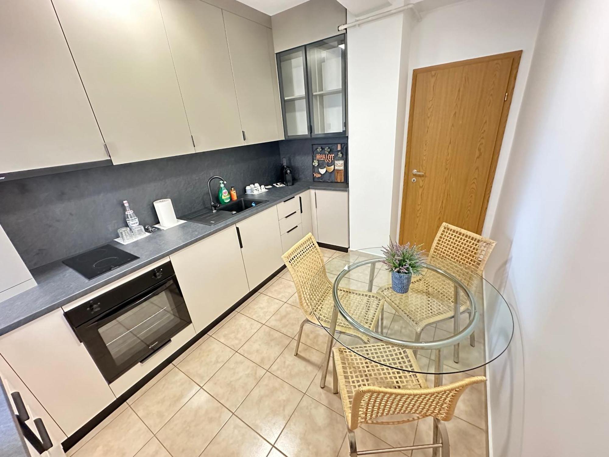 Centru Unirii Luxury Vip Palmier Apartament 2 Camere Cu Terasa Exterioara Amenajata ! Parcare Subterana Privata Climatizata Si Supravegheata Video Dar Doar Cu Rezervare In Limita Locurilor Disponibile !Proprietate In Regim Hoteliep - Nu Are Bucatarie Bucareste Exterior foto